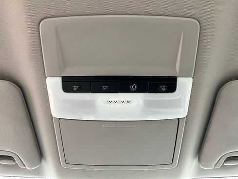 Used 2025 Nissan Altima 2.5 SV image 17