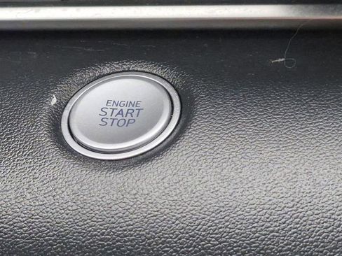 Used 2022 Hyundai Elantra SEL image 27