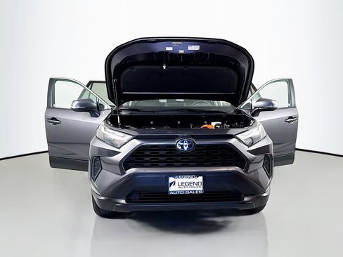 Used 2024 Toyota RAV4 LE AWD/4WD image 16