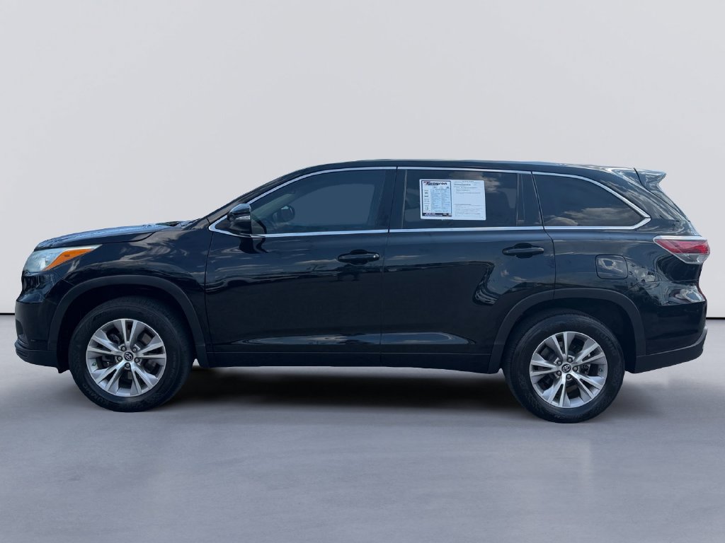 Used 2016 Toyota Highlander Plus FWD image 6