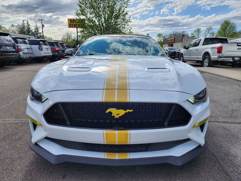 Used 2020 Ford Mustang GT Premium RWD image 3