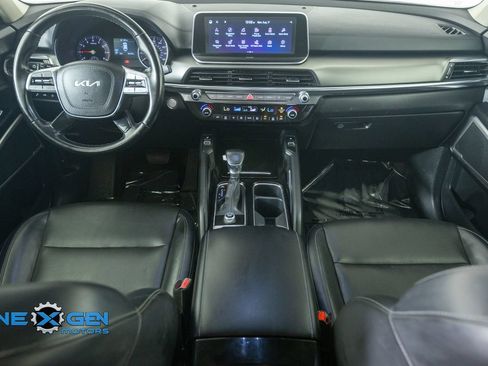 Used 2022 Kia Telluride S FWD image 30