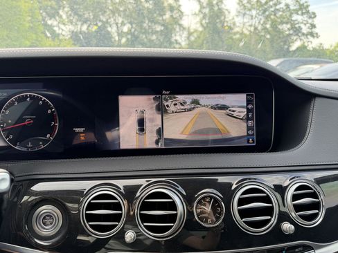 Used 2020 Mercedes-Benz S 560 Sedan image 11