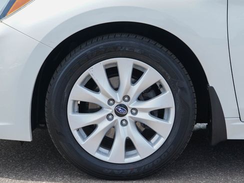 Used 2017 Subaru Legacy 2.5i Premium w/ Moonroof Package AWD/4WD image 27