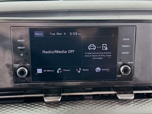 Used 2023 Kia Carnival LX image 25