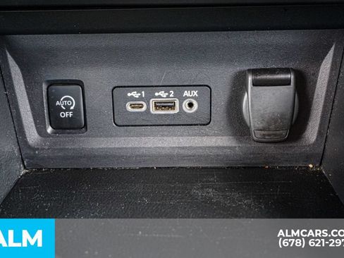 Used 2024 Nissan Sentra SV FWD image 40