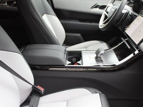 New 2026 Land Rover Range Rover Velar Dynamic SE AWD/4WD image 3