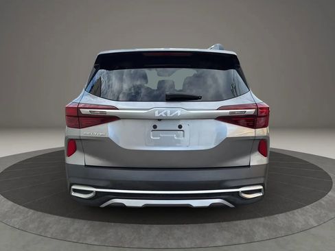 Used 2022 Kia Seltos Nightfall Edition image 6