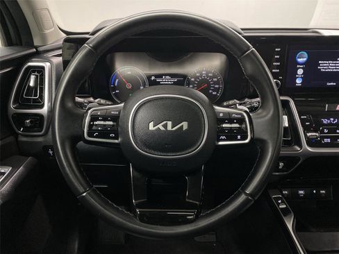 Used 2023 Kia Sorento EX w/ Panoramic Sunroof Package image 15
