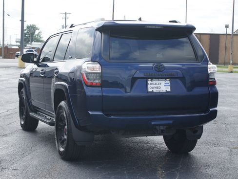Used 2023 Toyota 4Runner SR5 Premium w/ Moonroof Package AWD/4WD image 17
