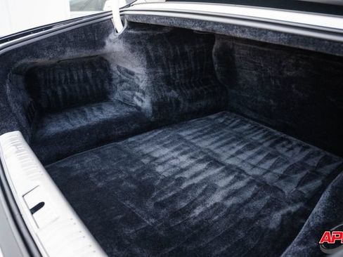 Used 2017 Rolls-Royce Ghost RWD image 97
