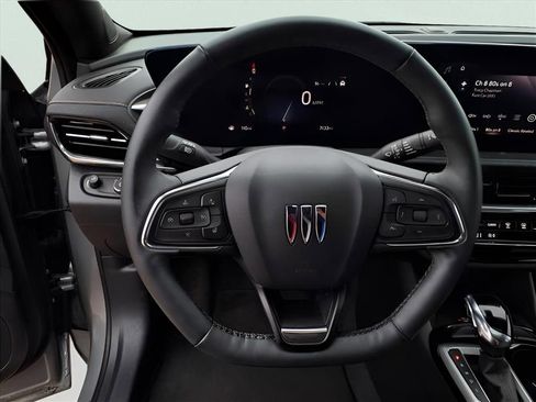 Used 2025 Buick Envista Avenir image 5