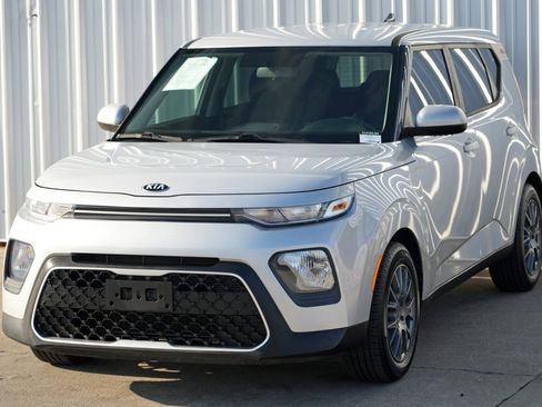 Used 2020 Kia Soul LX image 38