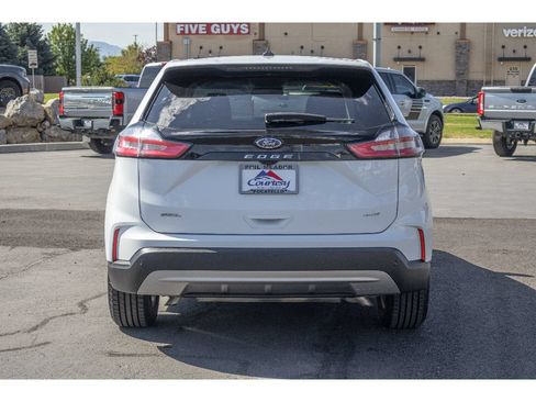 Used 2024 Ford Edge SEL AWD/4WD image 4