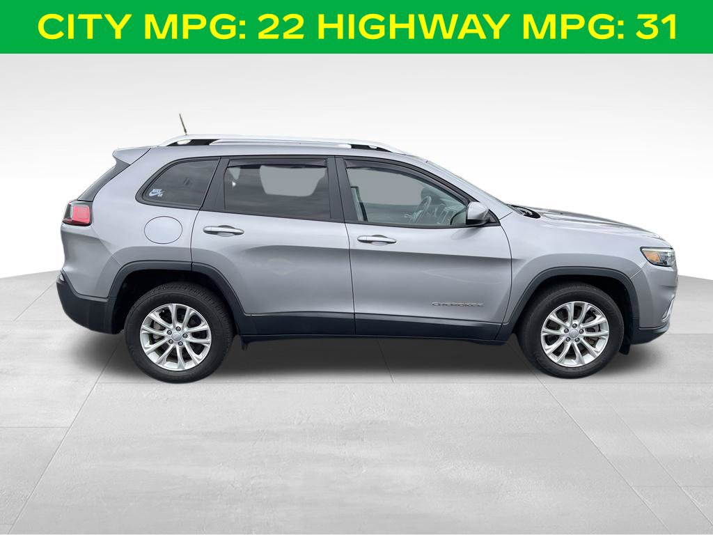 Used 2020 Jeep Cherokee Latitude FWD image 6