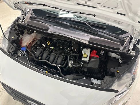 Used 2021 Ford Transit Connect XL image 4