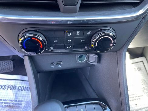 Used 2024 Buick Encore GX Preferred w/ Comfort Package image 23