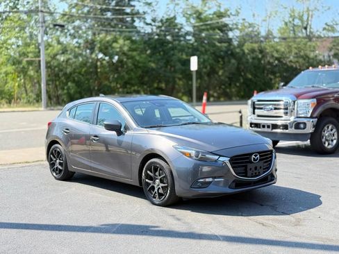 Used 2018 MAZDA MAZDA3 Grand Touring FWD image 4