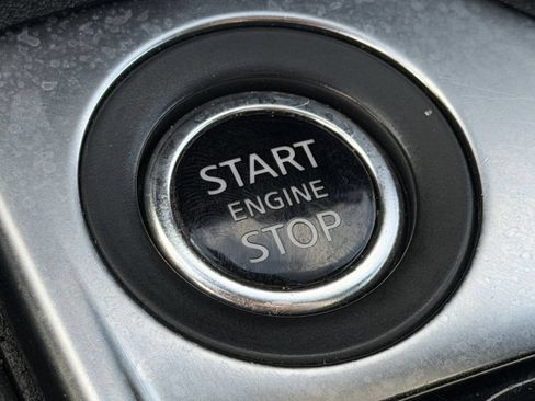 Used 2024 Nissan Sentra SV FWD image 22