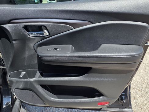 Used 2019 Honda Ridgeline Sport image 23