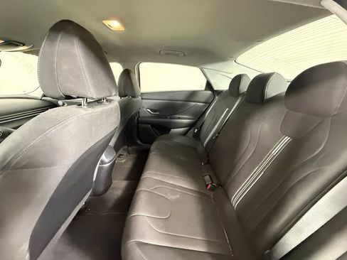Used 2023 Hyundai Elantra SEL w/ Convenience Package FWD image 25
