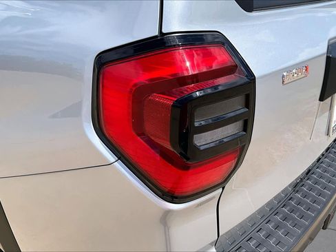 Used 2026 Toyota 4Runner SR5 AWD/4WD image 28