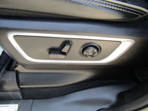 Used 2021 RAM 1500 Laramie AWD/4WD image 24