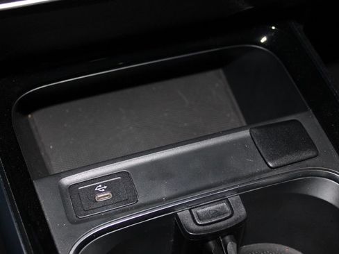 Certified 2026 Mercedes-Benz GLB 250 4MATIC image 25