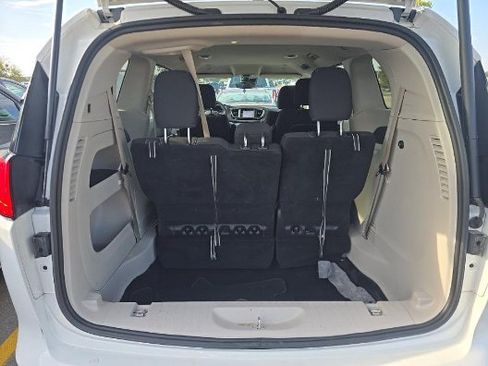 Used 2024 Chrysler Voyager LX FWD image 20
