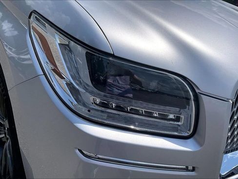Used 2019 Lincoln Navigator L Select w/ Technology Package RWD image 30