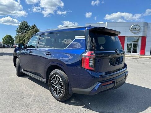 Certified 2025 Nissan Armada Platinum AWD/4WD image 3