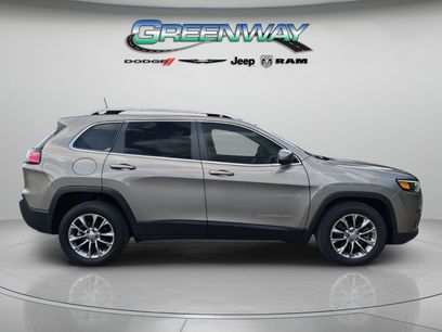 Used 2020 Jeep Cherokee Latitude Plus w/ Comfort/Convenience Group