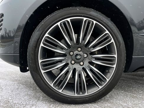 Used 2021 Land Rover Range Rover Long Wheelbase Autobiography image 11