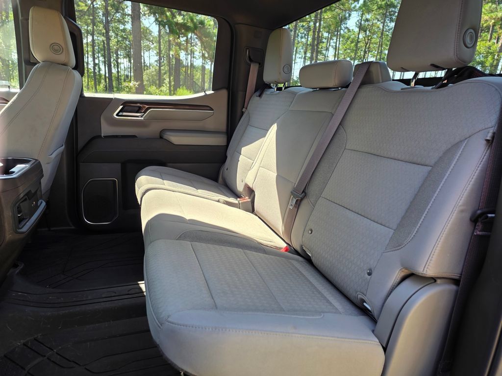 Used 2023 Chevrolet Silverado 1500 LT w/ Protection Package RWD image 16