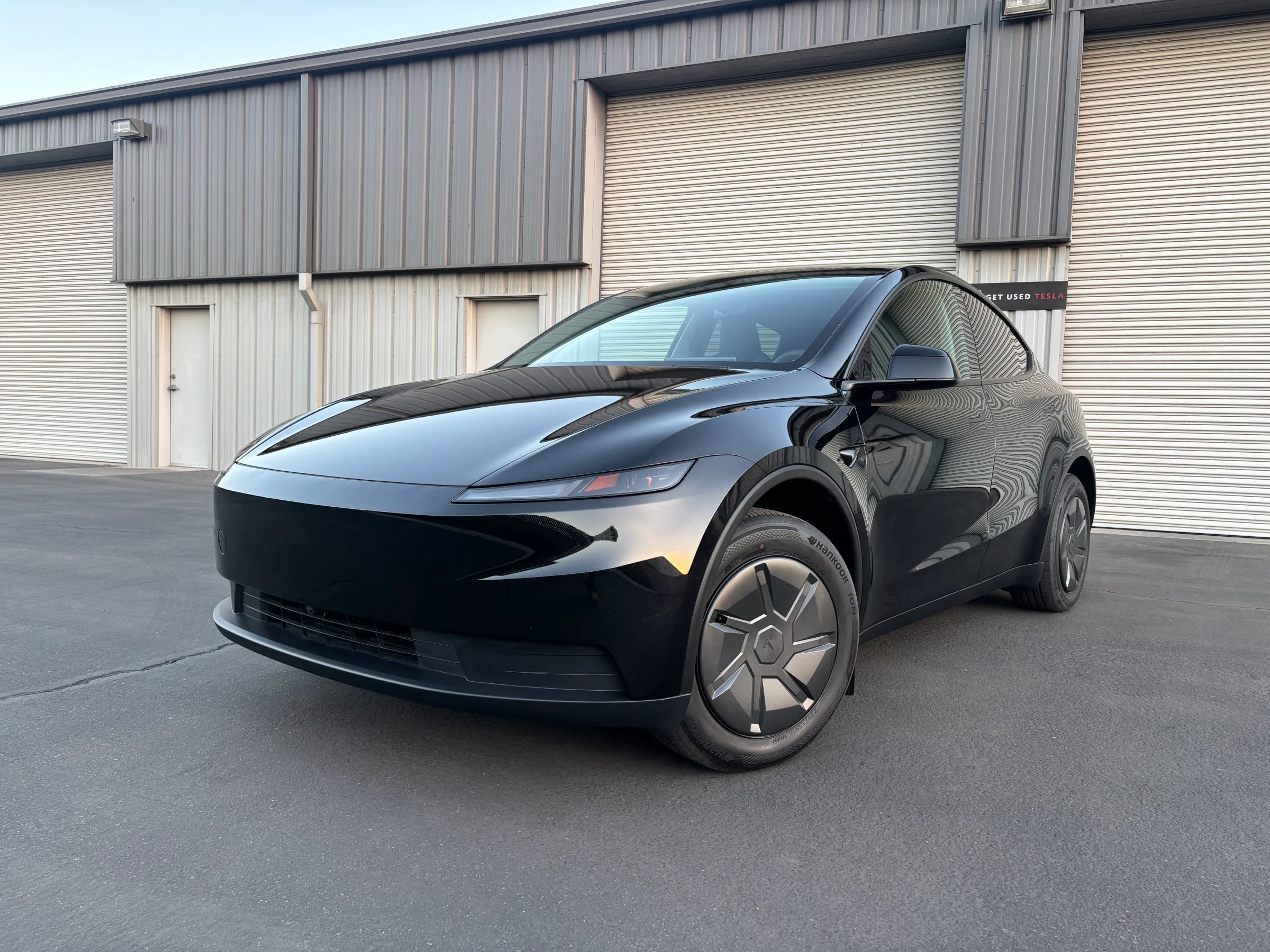 Used 2026 Tesla Model Y 2WD image 4