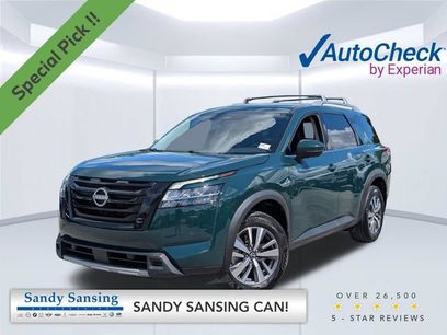 Used 2024 Nissan Pathfinder SL w/ Black Appearance Package