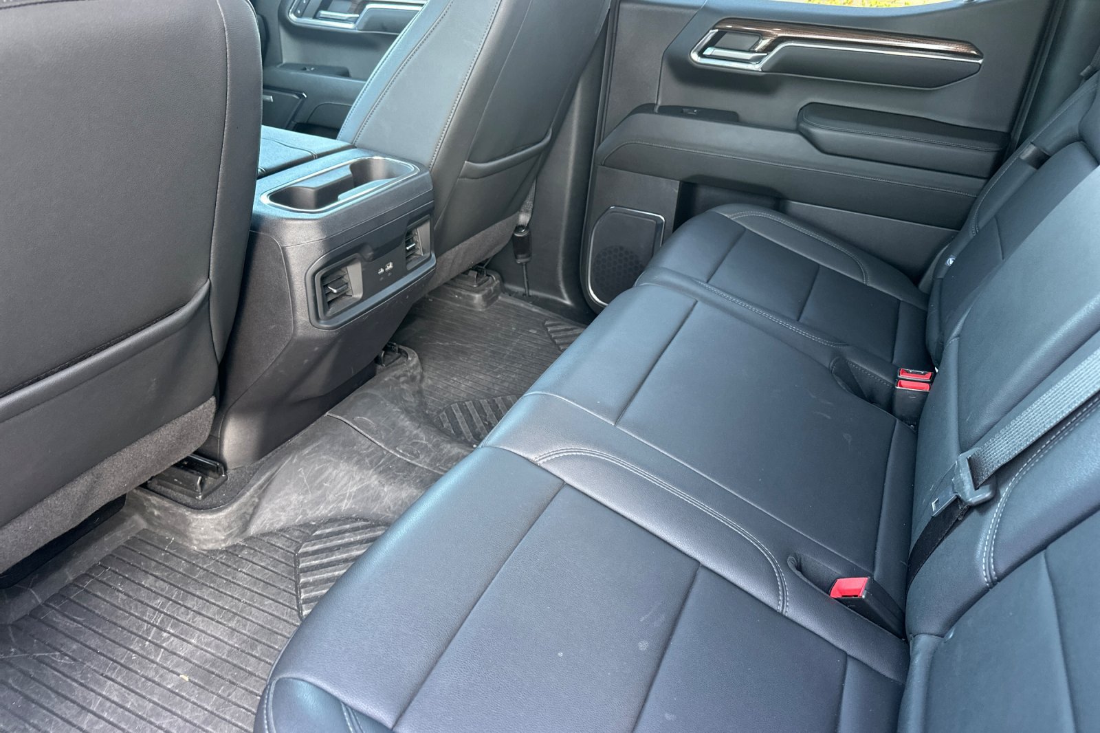 Used 2024 Chevrolet Silverado 1500 LT Trail Boss w/ Convenience Package II AWD/4WD image 14
