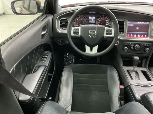 Used 2011 Dodge Charger R/T RWD image 31