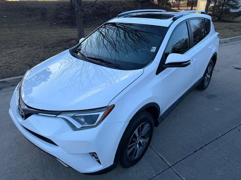 Used 2016 Toyota RAV4 XLE image 8