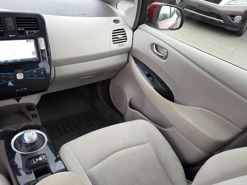 Used 2012 Nissan Leaf SV FWD image 28
