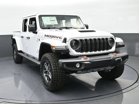 New 2026 Jeep Gladiator Mojave AWD/4WD image 9