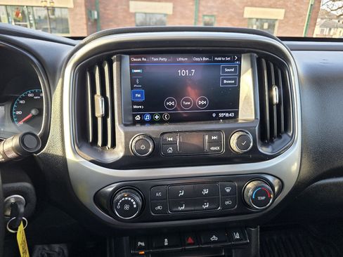 Used 2021 Chevrolet Colorado LT w/ Fleet Safety Package image 10