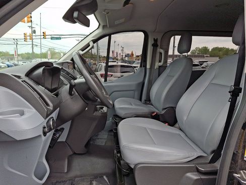 Used 2018 Ford Transit 150 XL RWD image 13