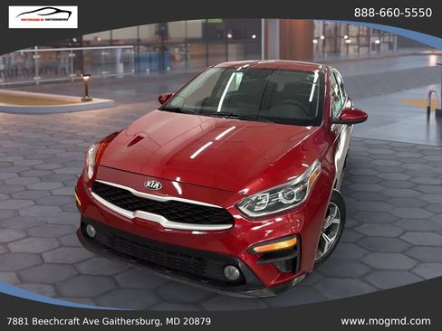 Used 2021 Kia Forte LXS FWD image 2