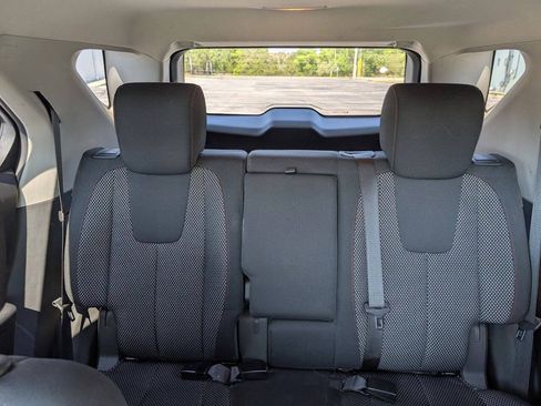Used 2011 Chevrolet Equinox LT w/ Driver Convenience Package FWD image 26