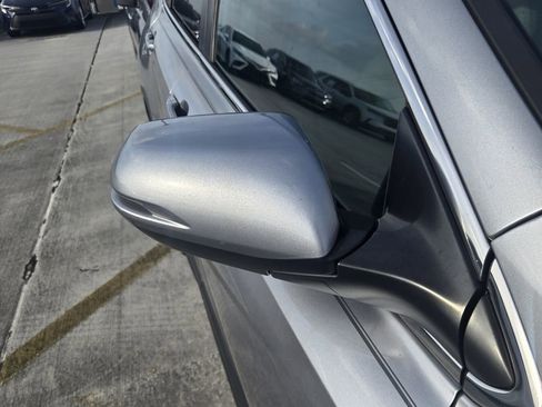 Used 2021 Honda CR-V EX image 10