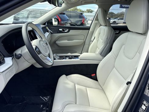 New 2026 Volvo XC60 T8 Ultra w/ Protection Package Premier AWD/4WD image 10