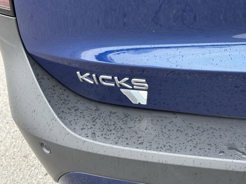 Used 2025 Nissan Kicks SV image 39
