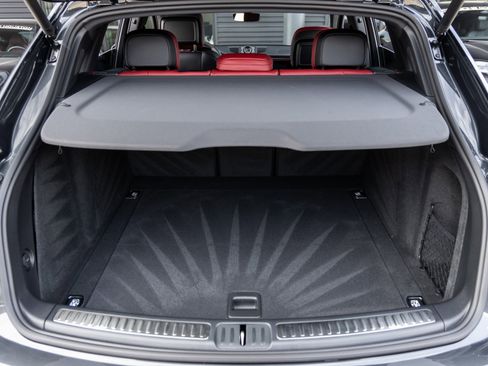 New 2026 Porsche Macan image 39