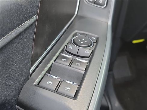 Used 2022 Ford F150 Lariat w/ Equipment Group 502A High AWD/4WD image 8